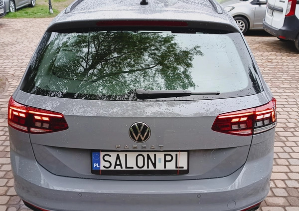 Volkswagen Passat cena 94500 przebieg: 1000, rok produkcji 2023 z Pelplin małe 596